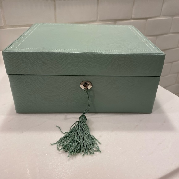 Pottery Barn Storage & Organization Pottery Barn Mckenna Jewelry